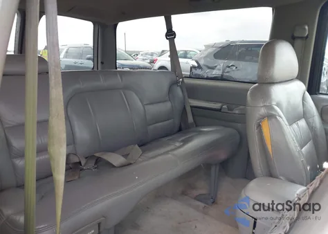 1999 Chevrolet Tahoe from USA, damaged, VIN 3GNEC18R5XG214548